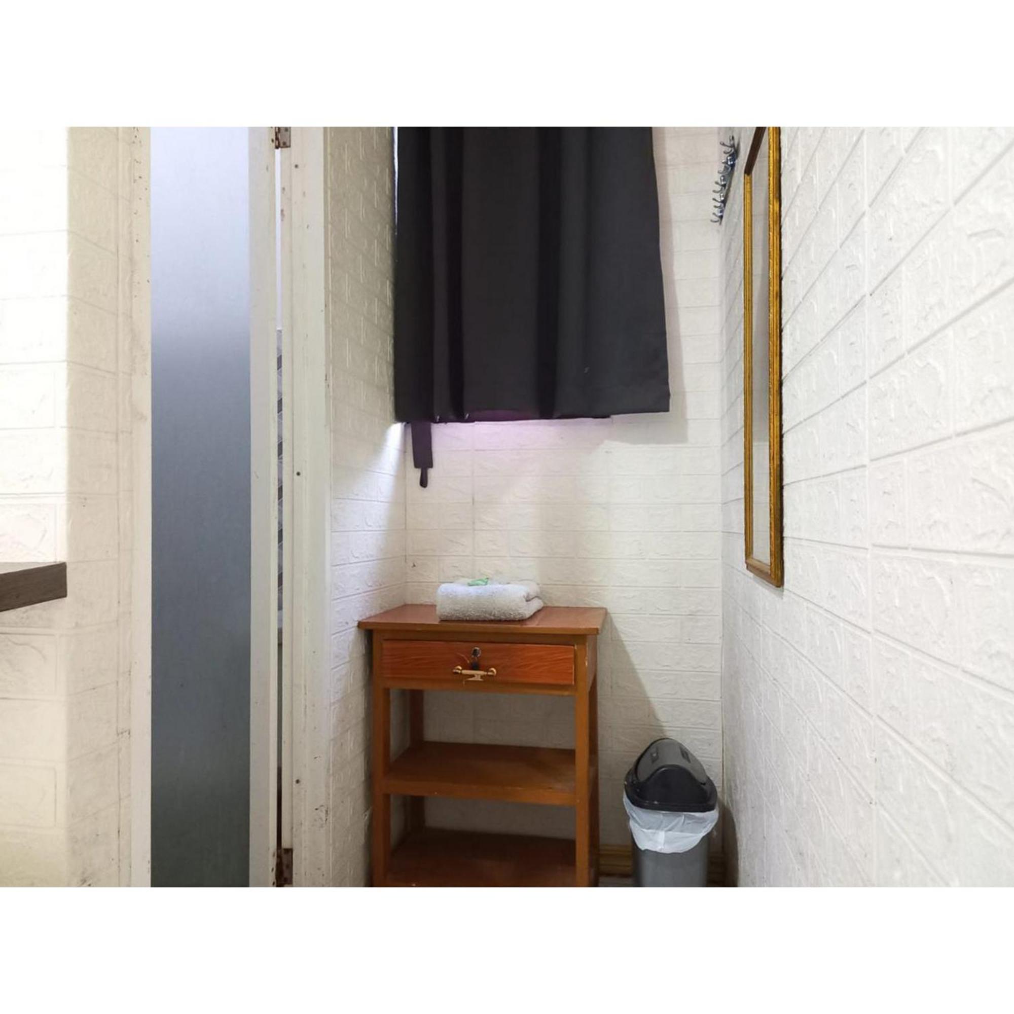 Reddoorz At Luxury Homestay Near Kantor Regional II Bkn Surabaya 诗都阿佐 外观 照片