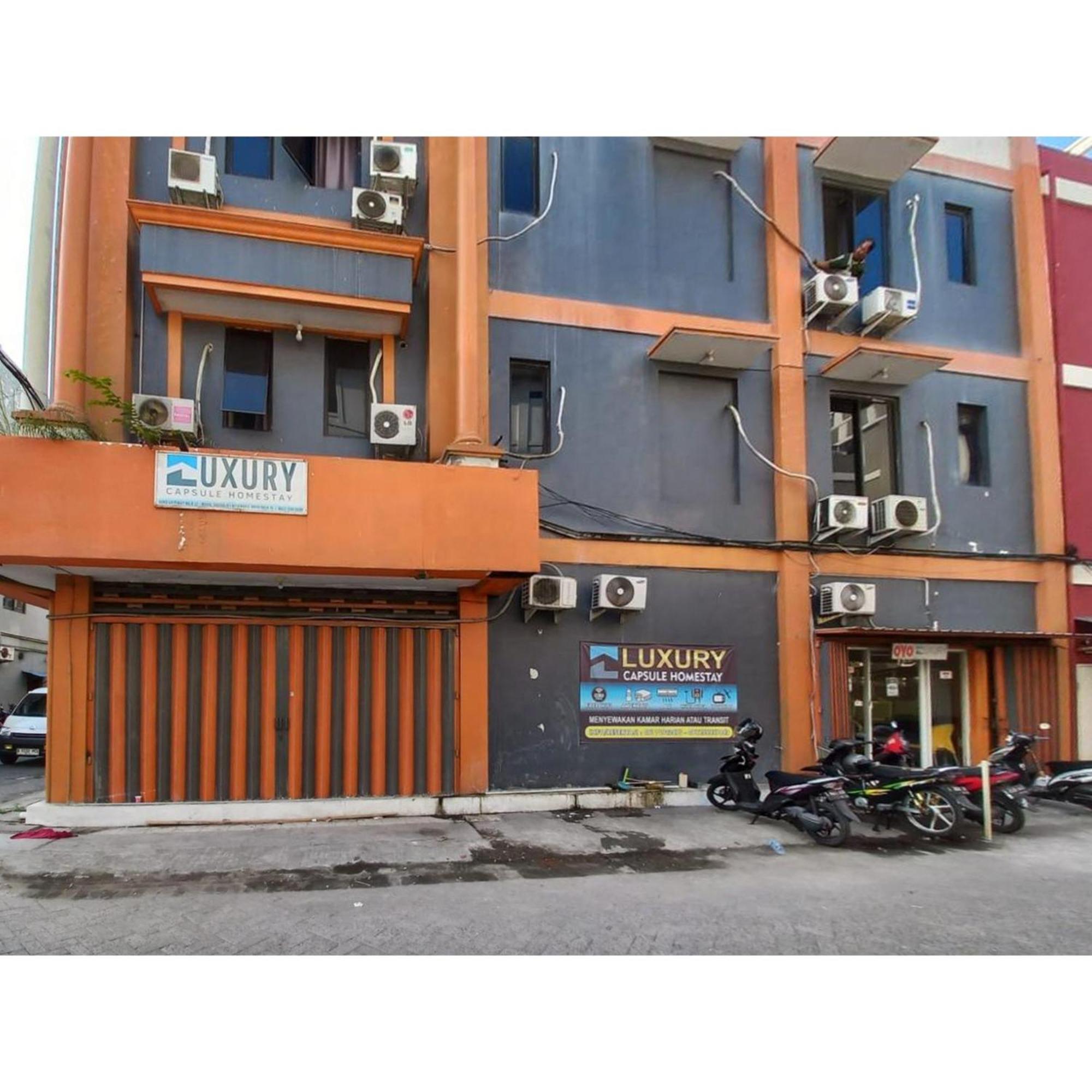 Reddoorz At Luxury Homestay Near Kantor Regional II Bkn Surabaya 诗都阿佐 外观 照片