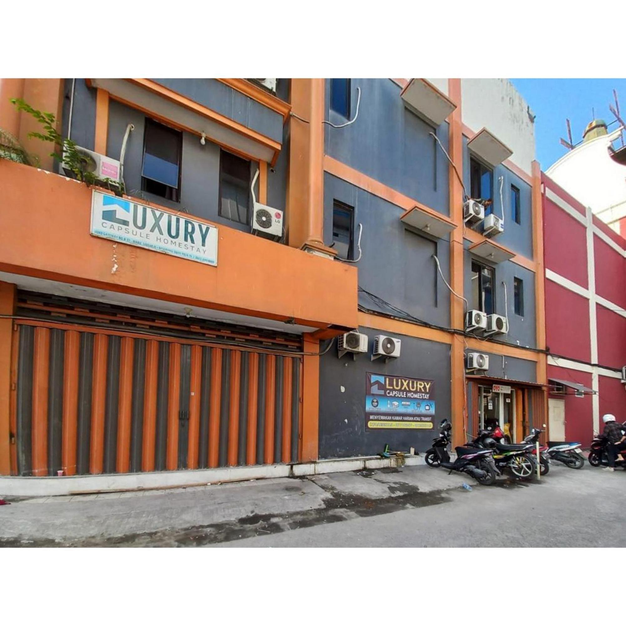 Reddoorz At Luxury Homestay Near Kantor Regional II Bkn Surabaya 诗都阿佐 外观 照片